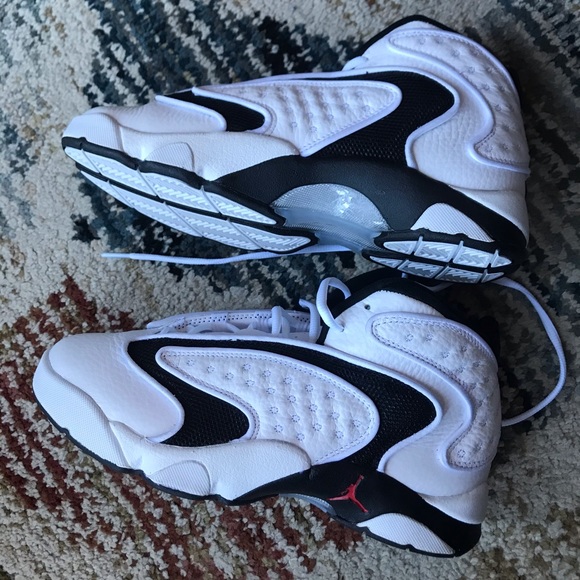 Nike Jordan OG trainers in white and black - Picture 3 of 6